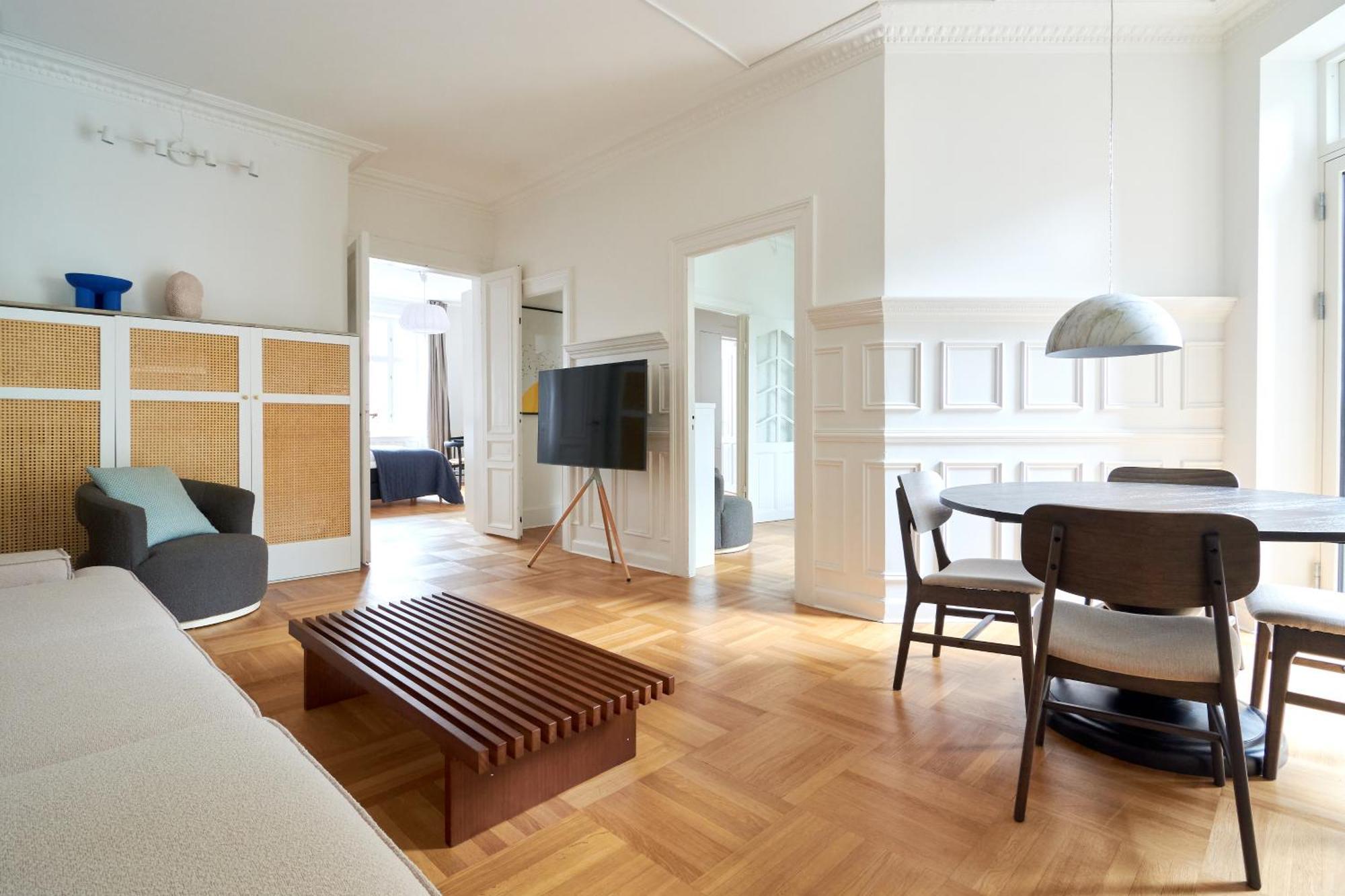 Spacious 3 Bedroom Manor Flat Next To Tivoli Copenhagen Exterior photo